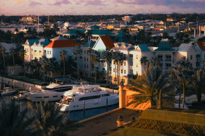 The Bahamas travel warning